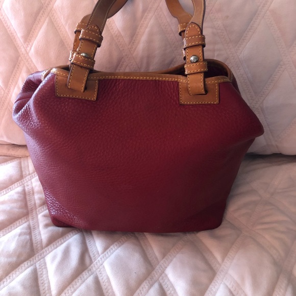 Dooney & Bourke Red Large Handbag with matching Makeup Bag - Picture 8 of 14